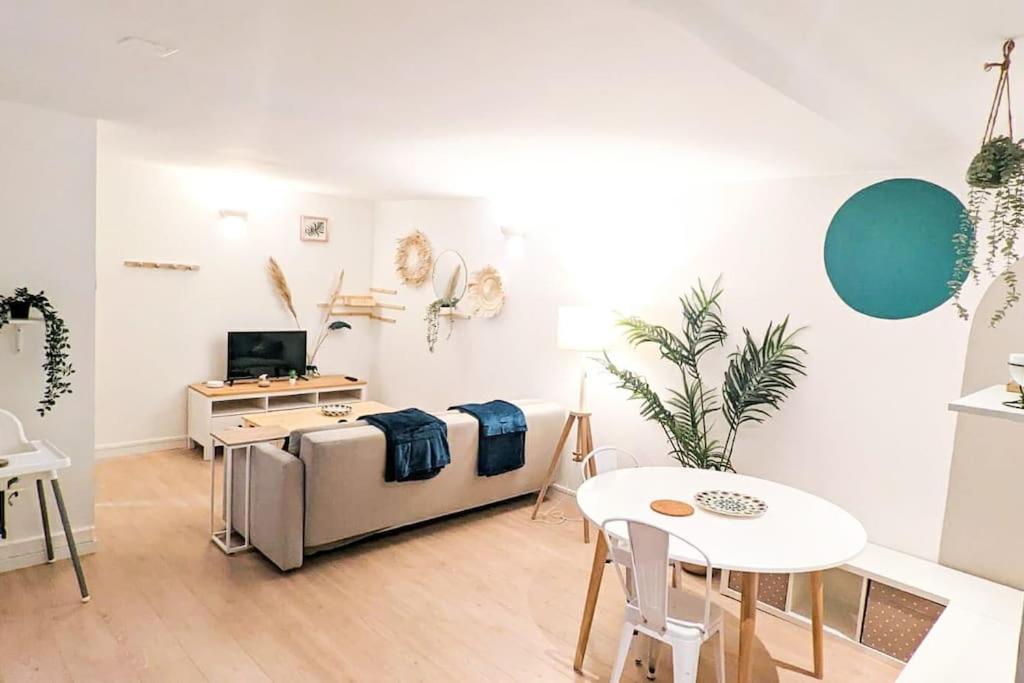 Cosy Jungle - Centre-Ville -Parking Prive - Wifi По Екстериор снимка